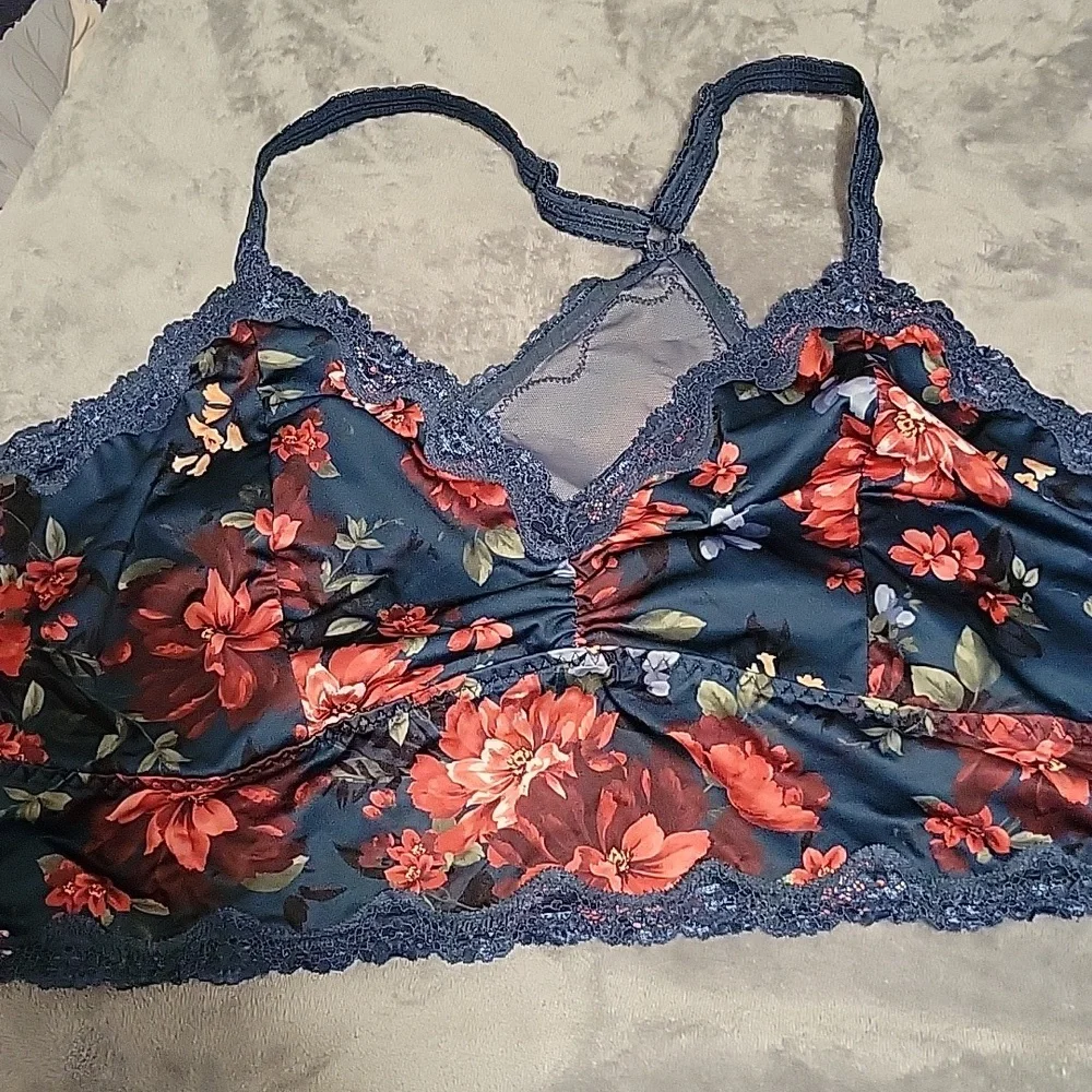 Torrid floral bralette size 4 - Picture 1 of 3